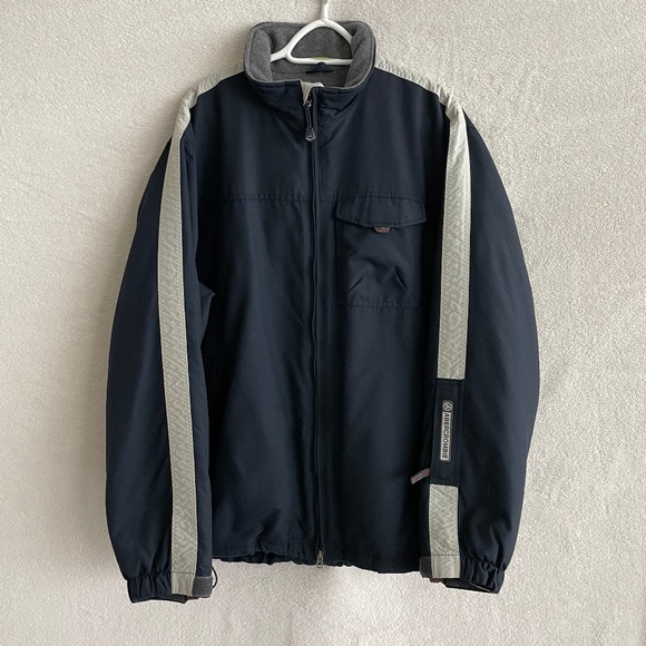 Abercrombie and Fitch - Picture 1 of 7